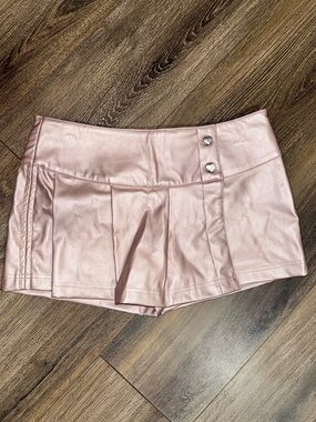 Celebrity Pink Light Blush Faux-Leather Pleated Skort